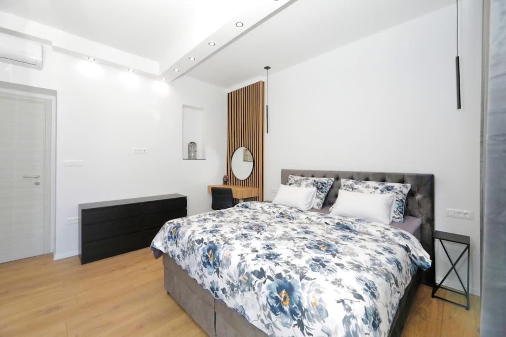 Tata Apartment Spalato Esterno foto